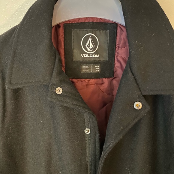 Volcom Men's Black Jacket - Picture 2 of 5